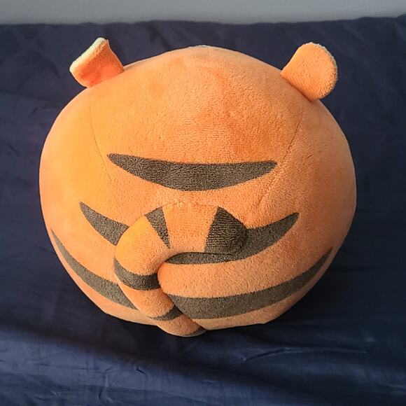 Tigger 2013 TY Beanie Ballz medium Buddy size 8in ball Disney Cat - Picture 3 of 5